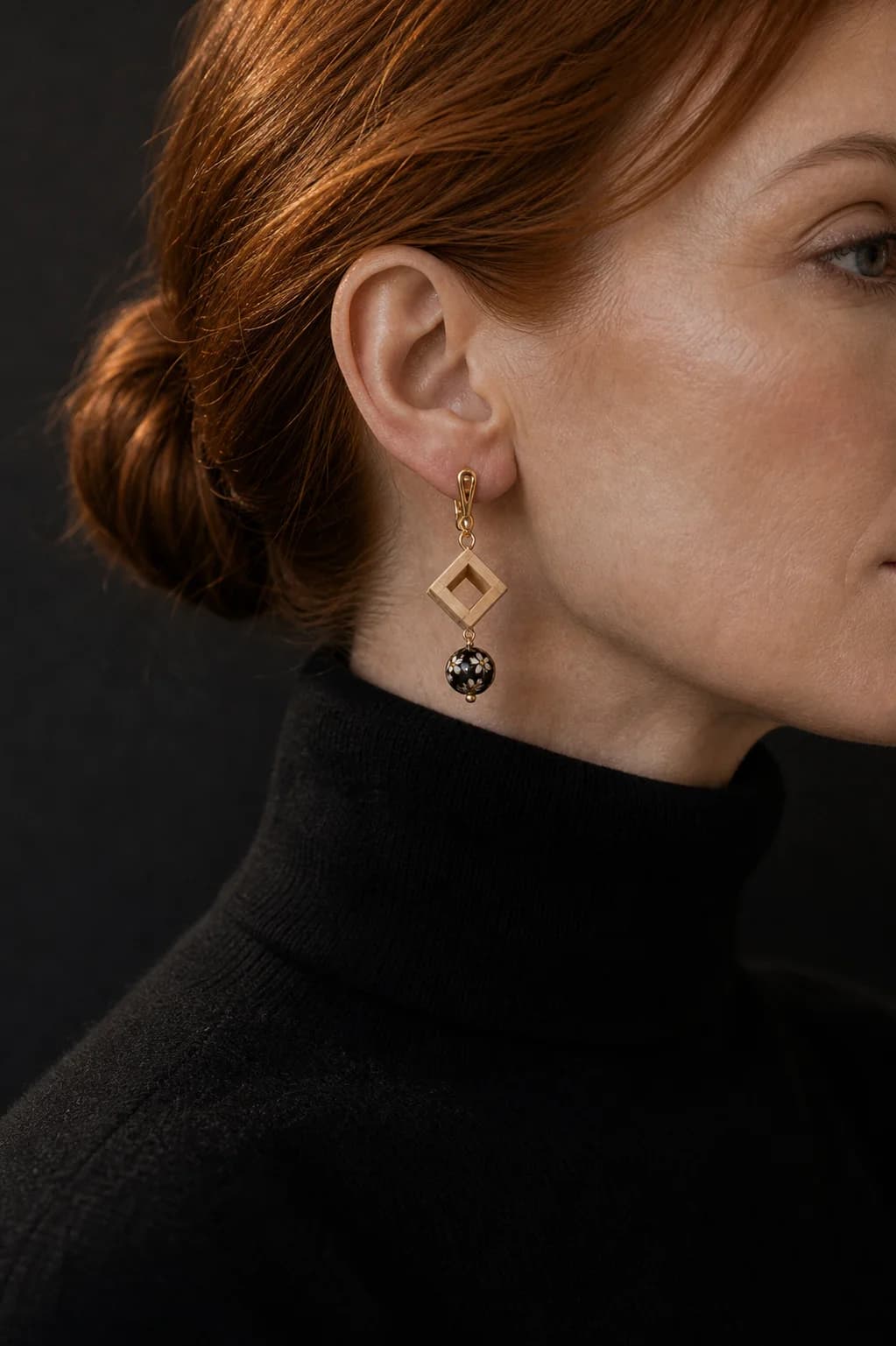 KUMIKI — Black Blossom Earrings